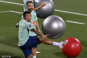 球盟会官网-那不勒斯与内雷斯经纪人会面